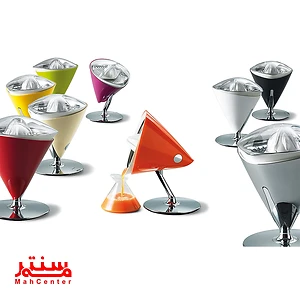 آبمیوه‌گیری‌ها با طراحی مدرن و رنگ‌های متنوع خود، علاوه بر کارایی، به عنوان یک عنصر تزئینی در آشپزخانه نیز مورد استفاده قرار می‌گیرند.